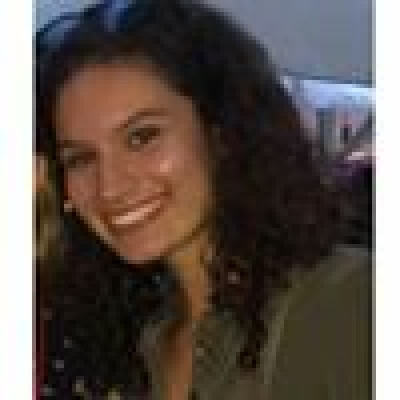 Laura  is looking for a Room in Den Haag