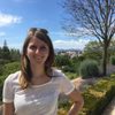 Celine  zoekt een Studio / Appartement in Den Haag
