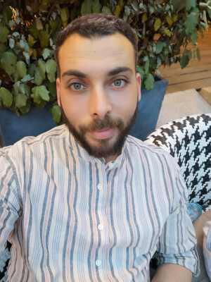 Taher  is looking for a Room / Studio / Apartment / Rental Property in Den Haag
