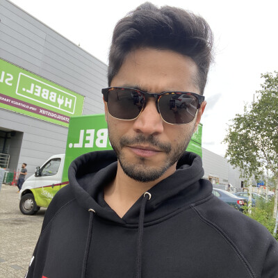 Arman zoekt een Studio in Den Haag