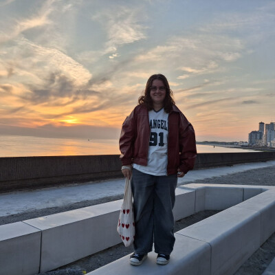 Robbyn  is looking for a Room / Studio / Apartment in Den Haag