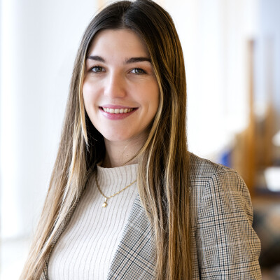 Raquel zoekt een Kamer / Studio in Den Haag