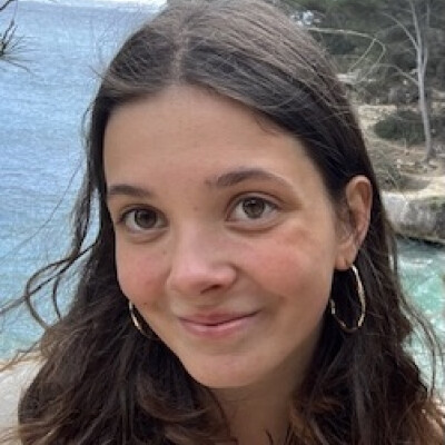 Romane zoekt een Kamer / Studio in Den Haag