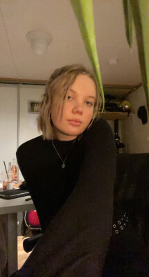 Emma zoekt een Kamer / Studio / Appartement in Den Haag