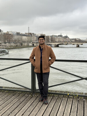 Chirag is looking for a Room / Studio in Den Haag
