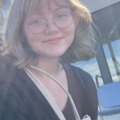 Maya is looking for a Room / Studio in Den Haag